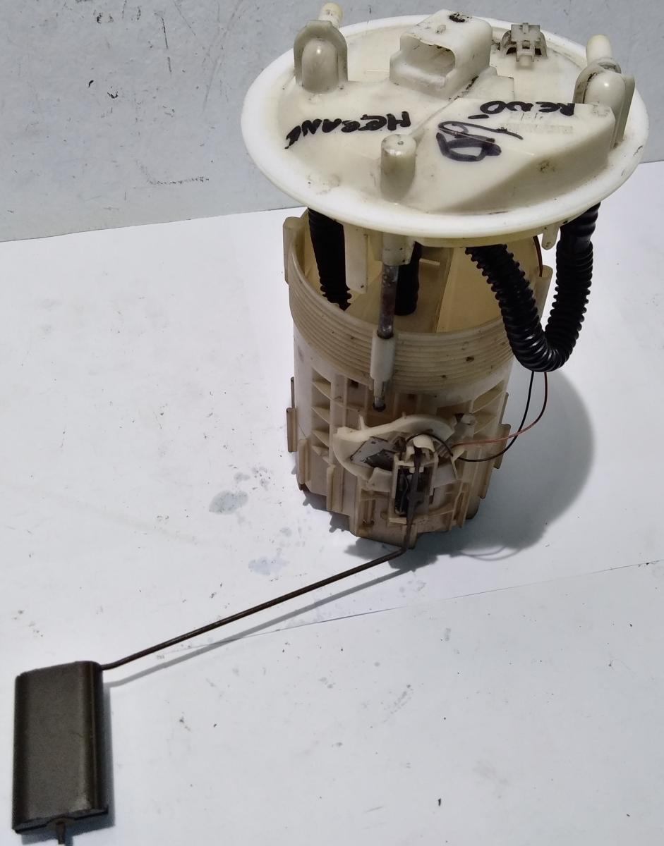 POMPA CARBURANTE RENAULT MEGANE 1.9 CDI 8200288808<br /><br /><br />