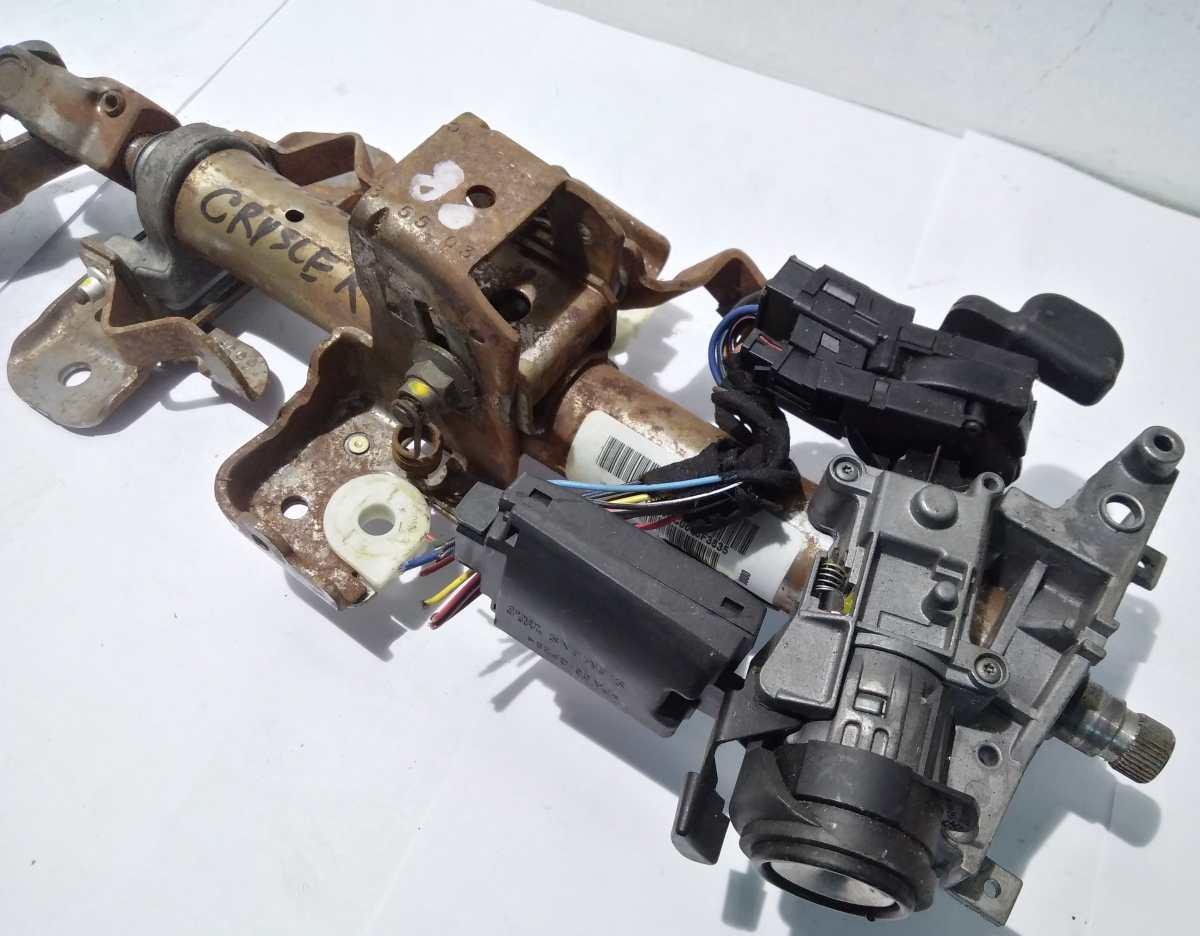 PIANTONE STERZO CHRYSLER SEBRING 4690715AC<br />