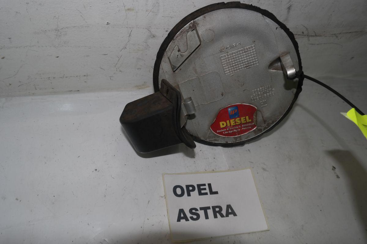 Opel astra sportellino carburante