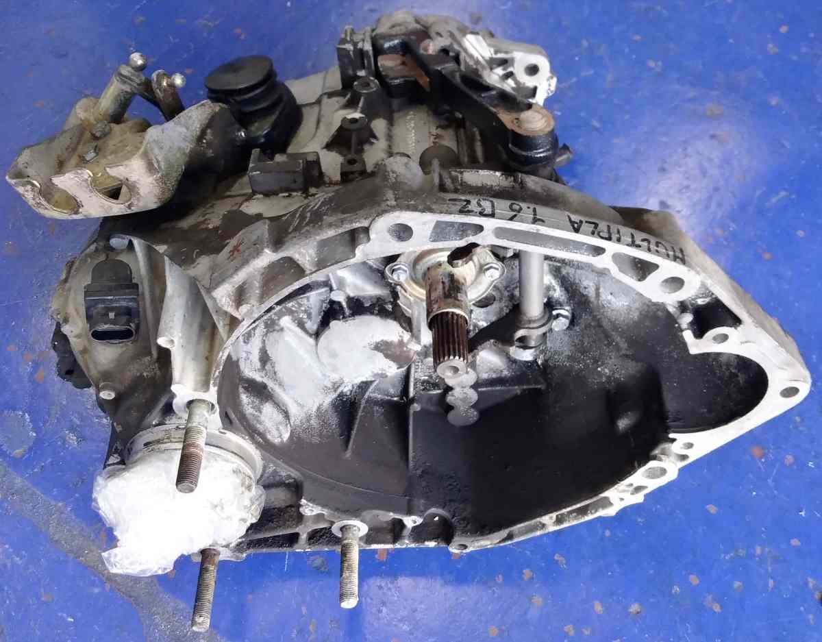 SCATOLA CAMBIO  FIAT MULTIPLA 1.6 BZ 55201231<br /><br />