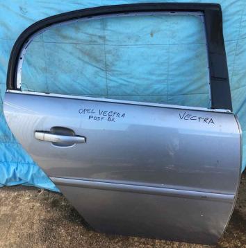 PORTIERA POST DX OPEL VECTRA 2003 93175837<br /><br /><br /><br />