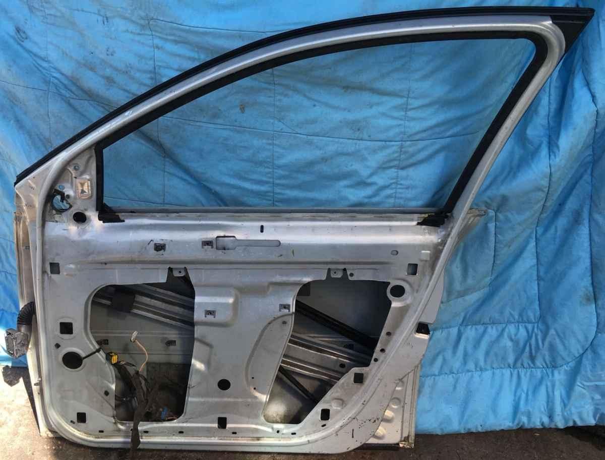 PORTIERA ANT DX RENAULT MEGANE 2005 7751473729<br /><br /><br /><br />