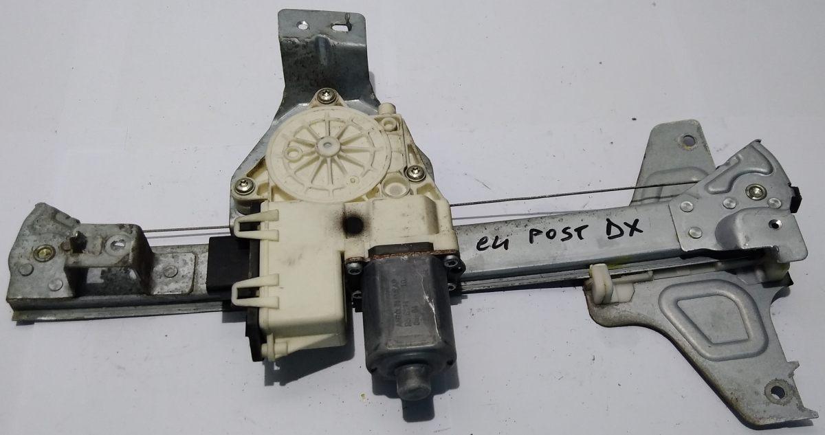 ALZAVETRO POST DX CITROEN C4 1.6 HDI 2007 00009224H3<br /><br /><br />