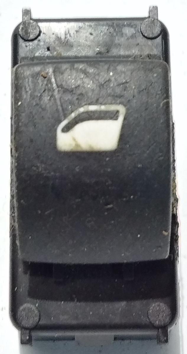 PULSANTE ALZAVETRO POST CITROEN C4 1.6 HDI 2007 96496367<br />