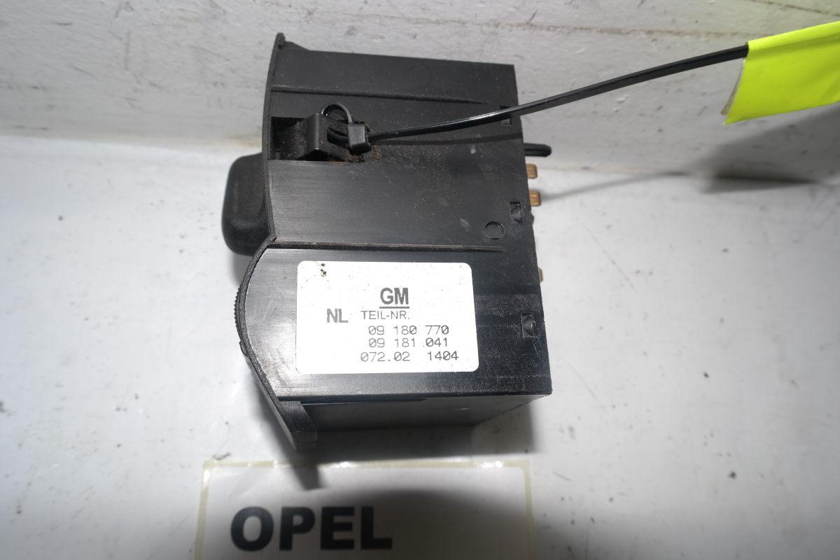 Opel astra pulsanti regolaggio luci