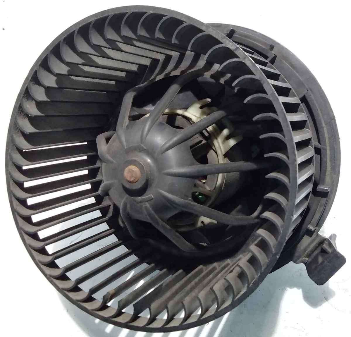 VENTOLA STUFA RENAULT MEGANE 2005 698728<br /><br /><br />