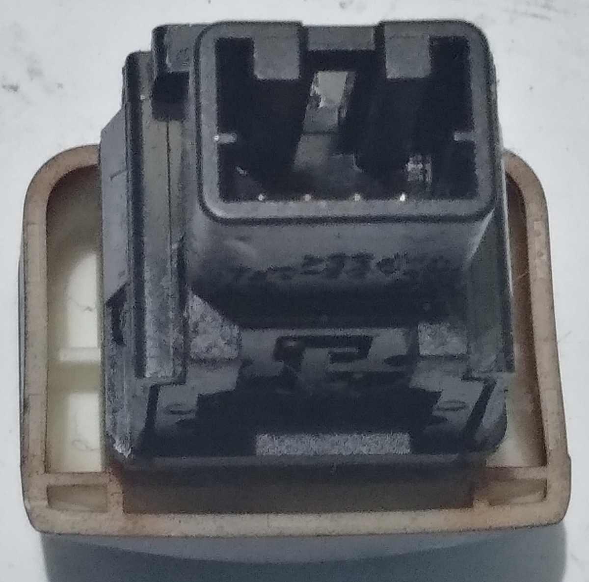 PULSANTE LUCI DI EMERGENZA NISSAN NOTE 1.5 DCI 252901U600<br />