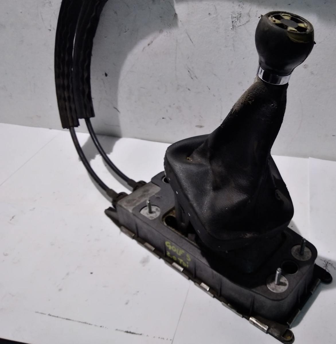 LEVA CAMBIO CON FILI VOLKSWAGEN GOLF 5 2.0 TDI 1K0711061A<br /><br /><br />