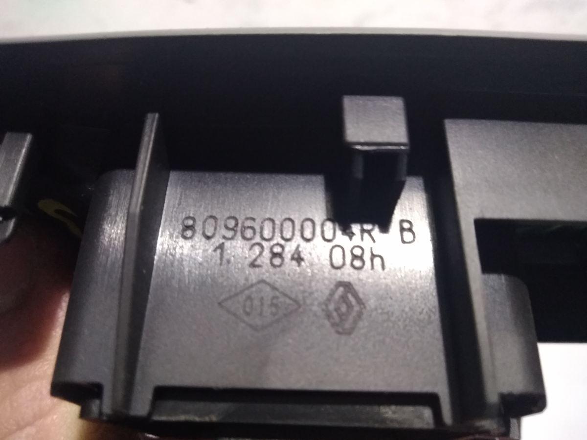 PULSANTE ALZAVETRO ANT DX RENAULT MEGANE 2012 1.5 DCI 809600004R<br />