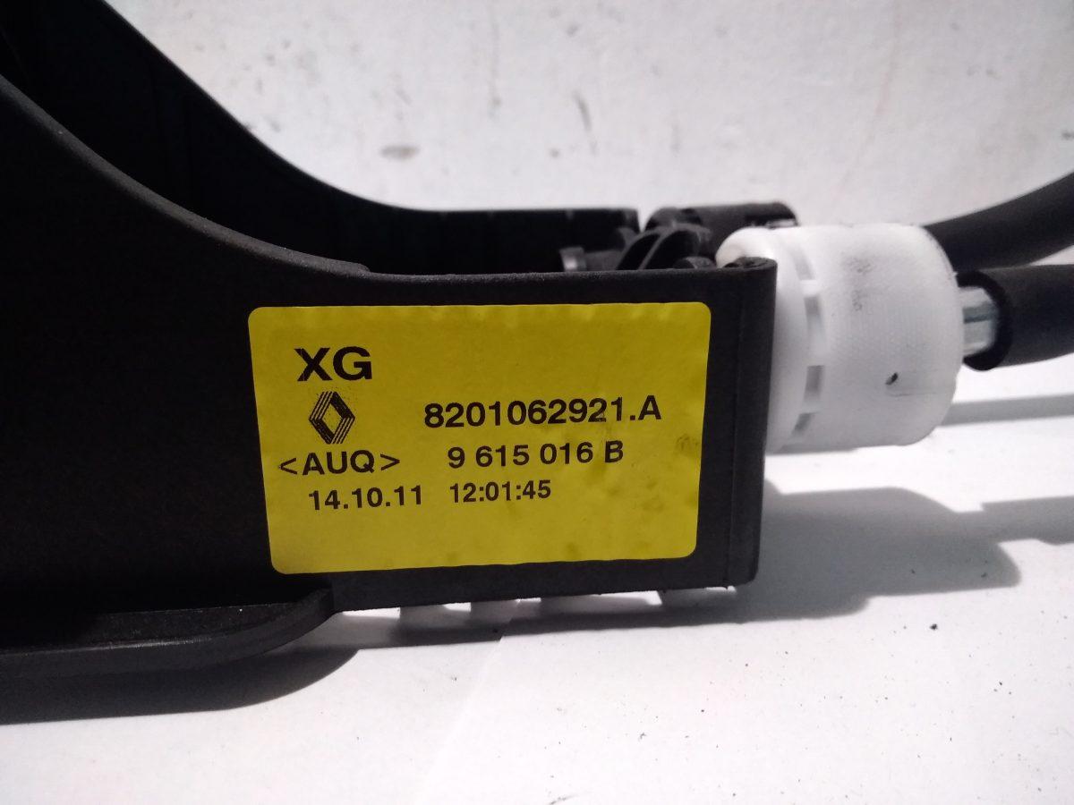 LEVA DEL CAMBIO CON FILI RENAULT MEGANE 1.5 DCI 2012  8201062921A<br /><br /><br /><br />