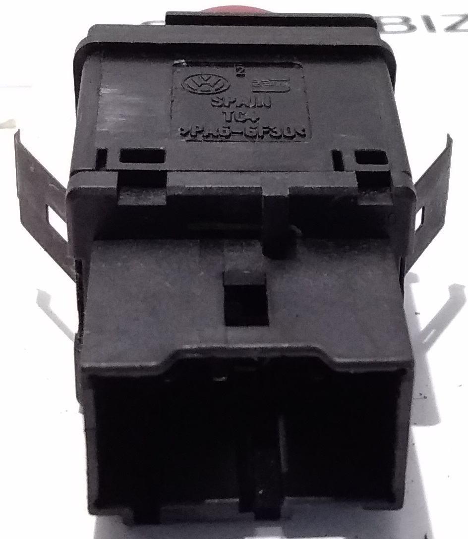 PULSANTE LUCI DI EMERGENZA SEAT IBIZA 1.4 BZ 2004 6L1953235A<br /><br /><br />