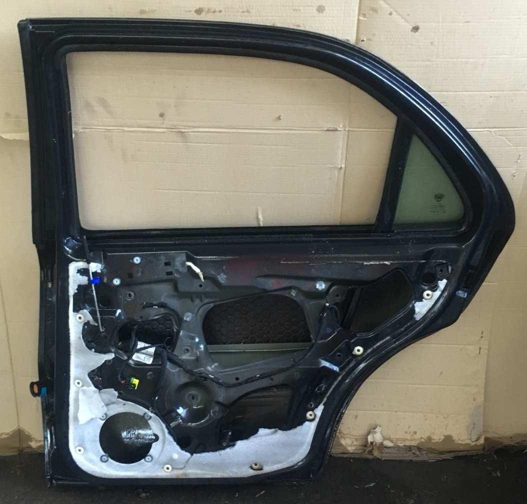 PORTIERA POST DX LANCIA LYBRA 2002 46781055<br /><br /><br />