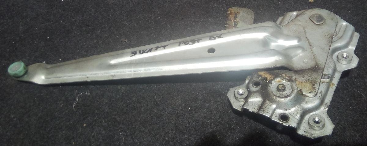 ALZAVETRO  POST DX SUZUKI SWIFT 2007 8351062J00000<br /><br /><br />