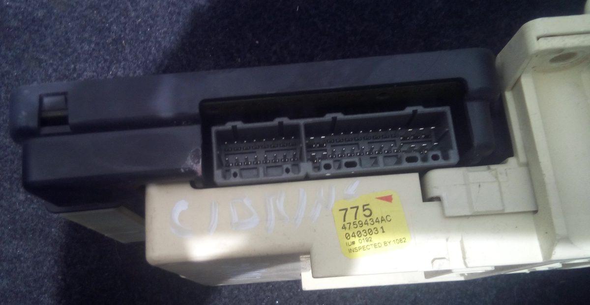 PORTA FUSIBILI CRYSLER SEBRING 04602368AM<br /><br /><br />