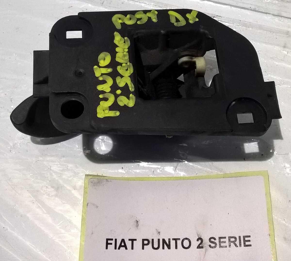MANIGLIA INTERNA POST DX FIAT PUNTO 2 SERIE 735267590<br /><br /><br />