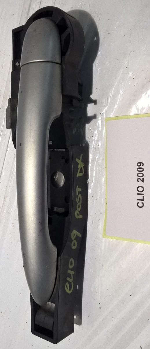 MANIGLIA PORTIERA POST DX RENAULT CLIO 2010 806070046R<br /><br /><br />