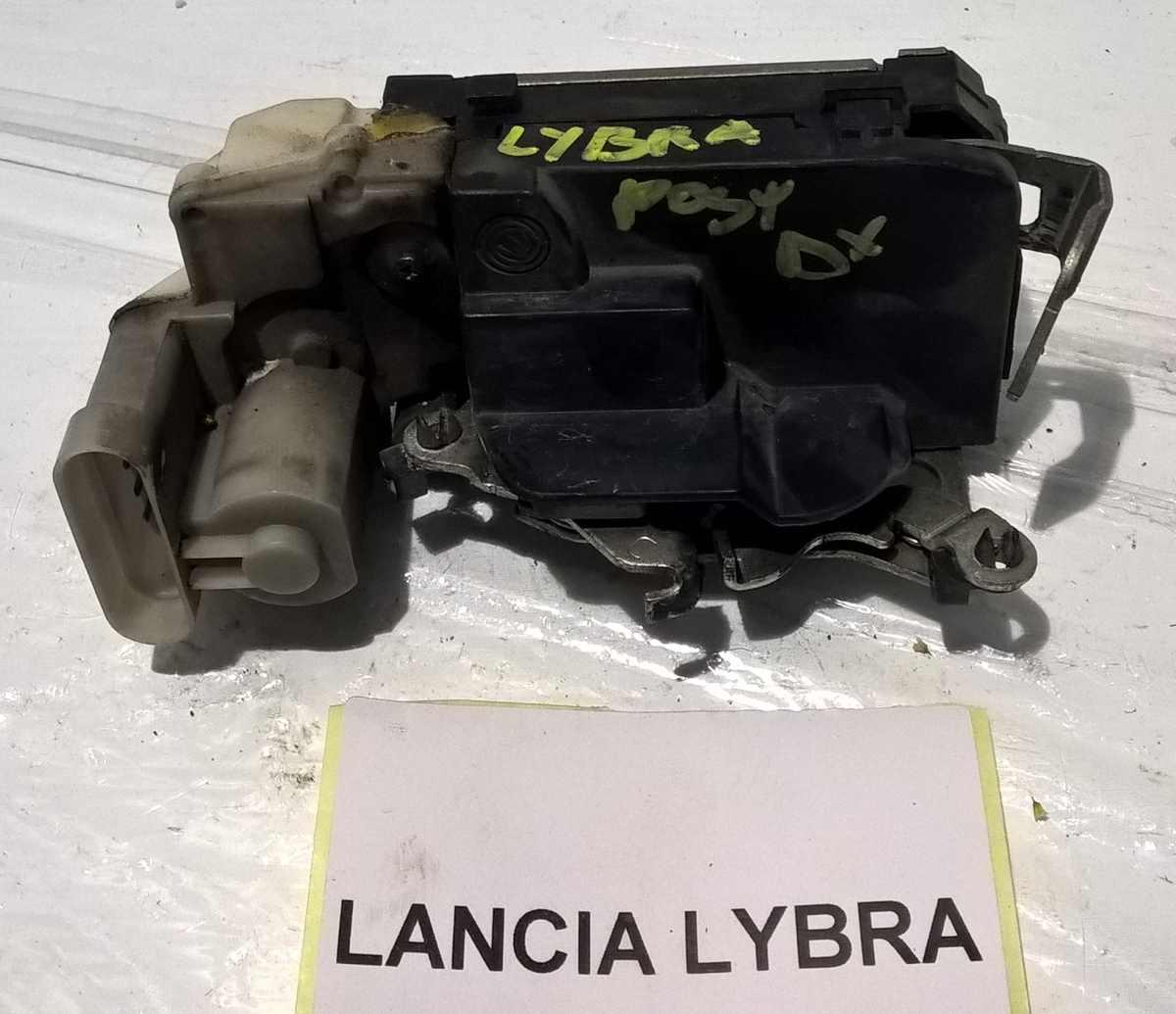 CHIUSURA PORTIERA POST DX LANCIA LYBRA 2000 46762792<br /><br /><br />