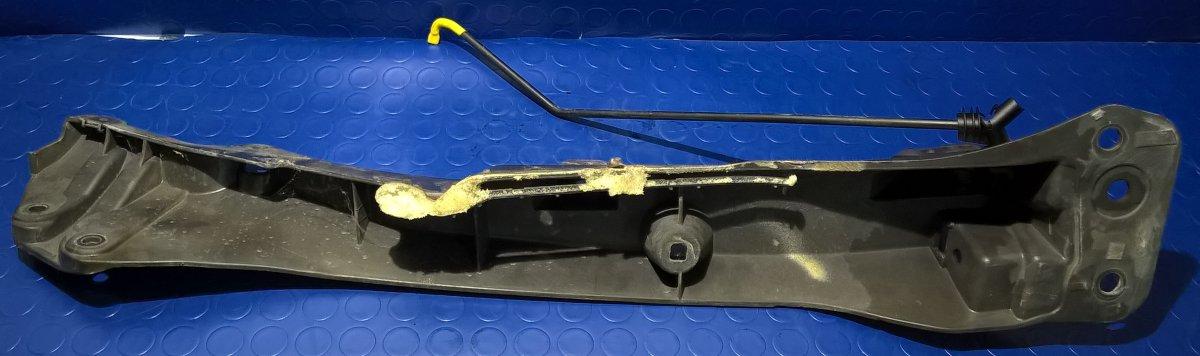 ASTA COFANO RENAULT CLIO 2010 8200314930<br />