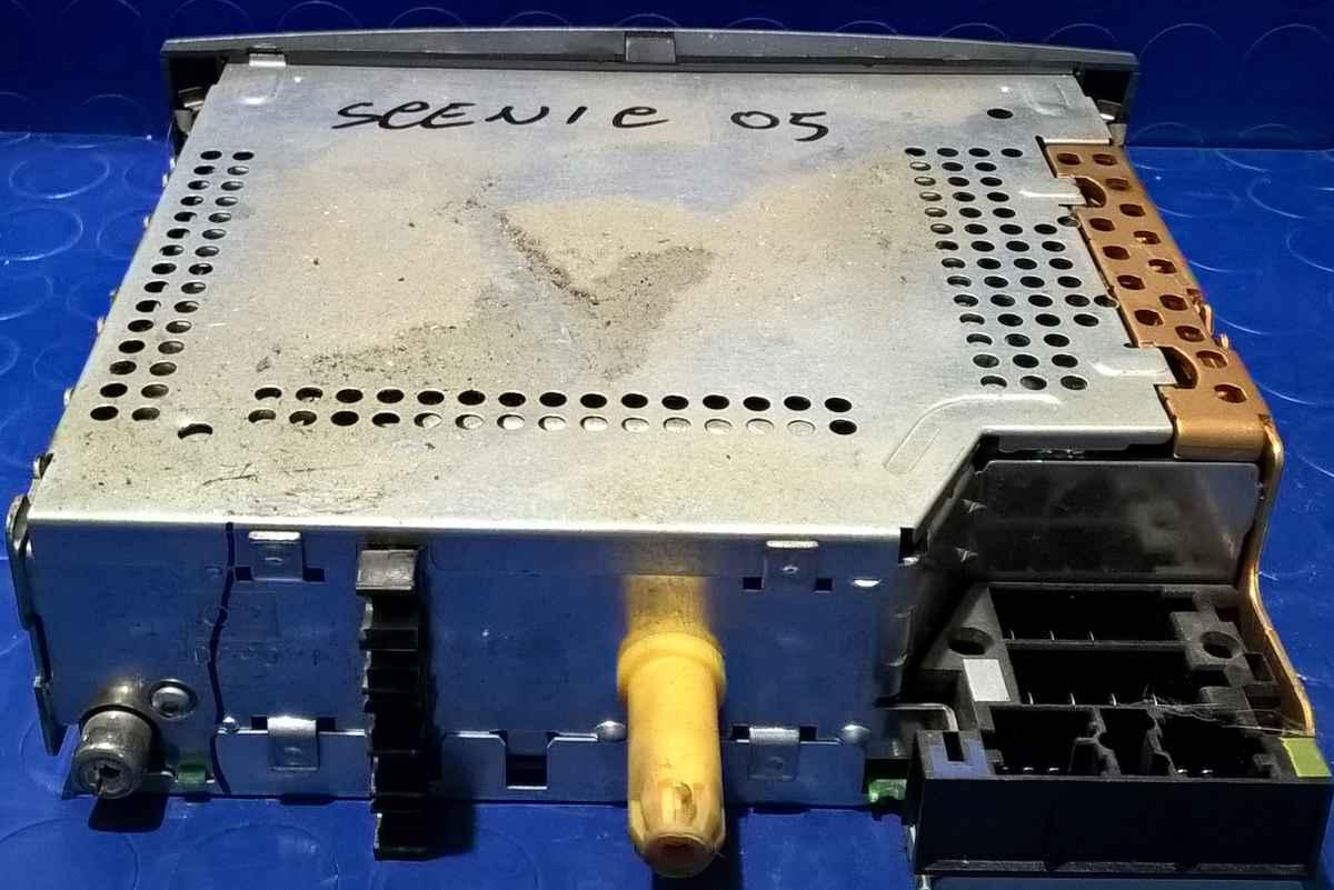 AUTORADIO DA SCODIFICARE RENAULT SCENIC 2005 8200300859<br />