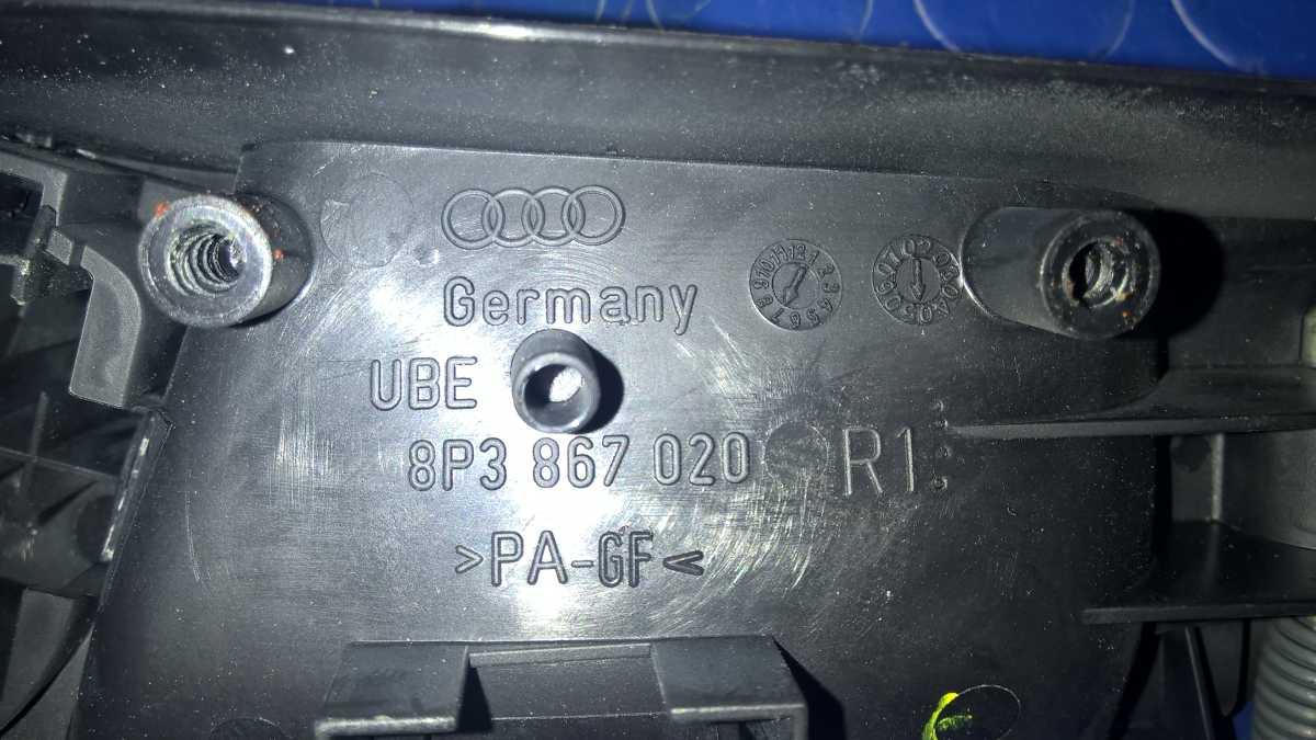 MANIGLIA INTERNA DX AUDI A3 2006 2.0 TDI 140CV  8P3867020<br />