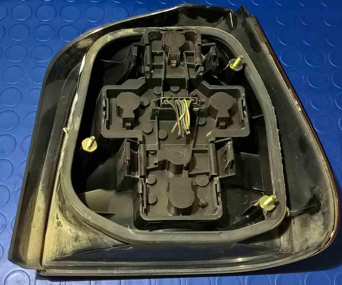 FANALE SX SKODA FELICIA 2000 6U0945095A<br />