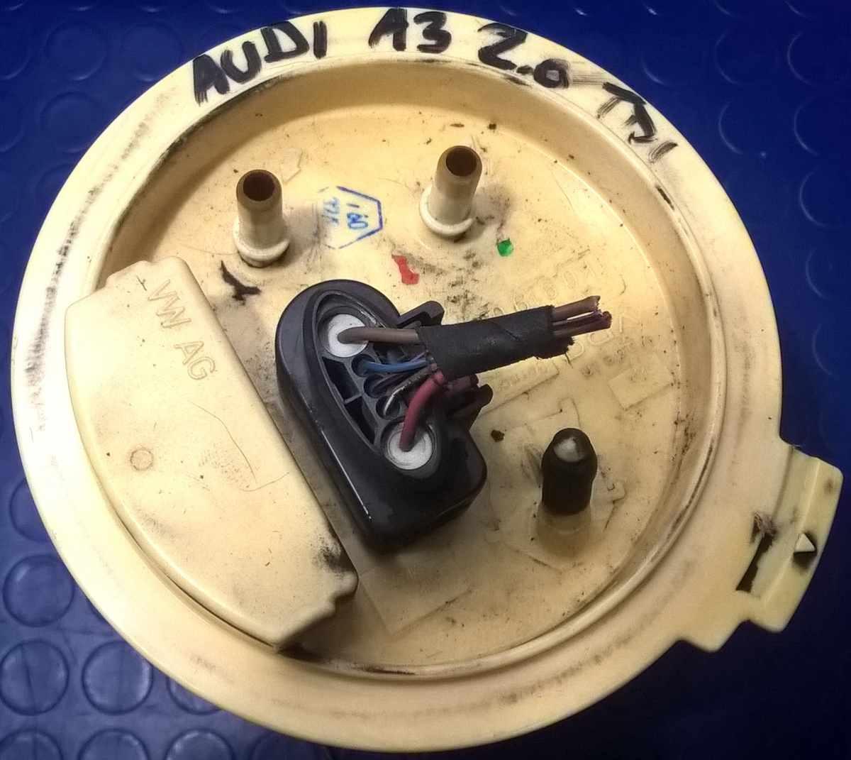 POMPA CARBURANTE AUDI A3 2.0 TDI 140CV 1K0919050D<br />