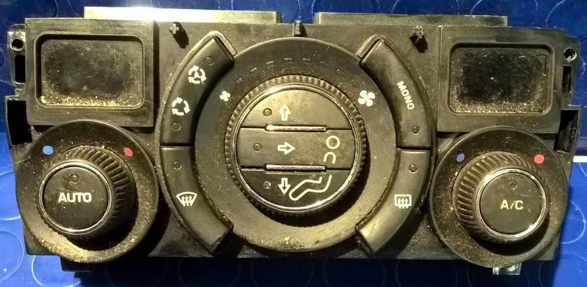 COMANDI STUFA PEUGEOT 3008 1.6 HDI 109cv 2010 96738320XT<br />