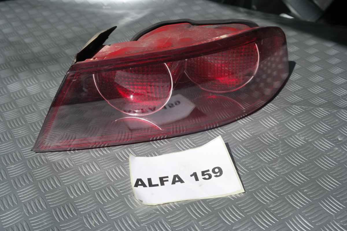 Alfa romeo 159 fanale posteriore dx