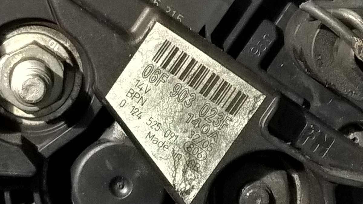 ALTERNATORE AUDI A3 2.0 TDI 140CV 2006 06F903023F<br /><br />