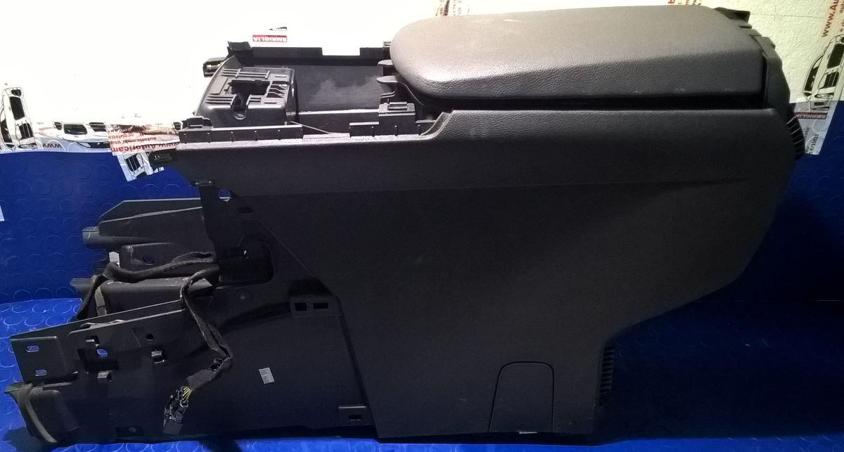 CONSOLE CENTRALE PEUGEOT 3008 1.6 HDI 2010 7591Q2<br /><br /><br />