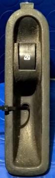 PULSANTE ALZAVETRO ANT DX RENAULT SCENIC 2005 8200315036<br /><br />