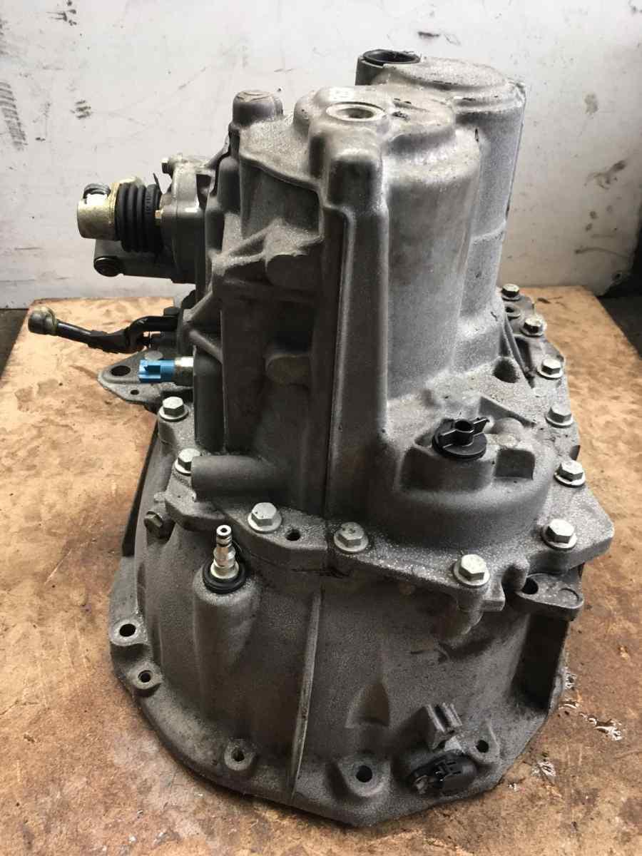 SCATOLA CAMBIO  RENAULT MEGANE 1.9 CDI 0008200128<br /><br /><br />