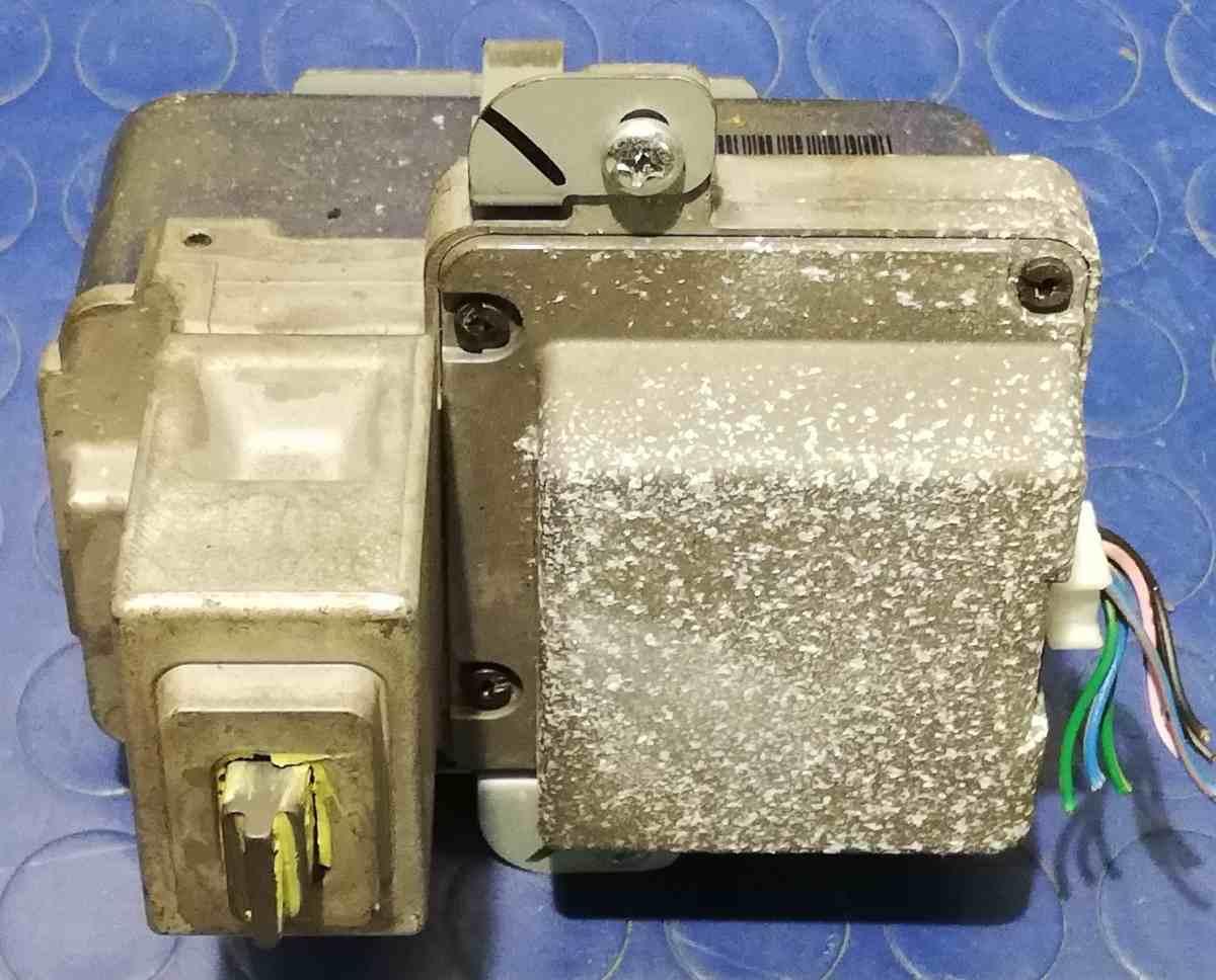 BLOCCASTERZO ELETTRICO RENAULT KOLEOS 2.0 DCI 48700JY00A<br /><br /><br />