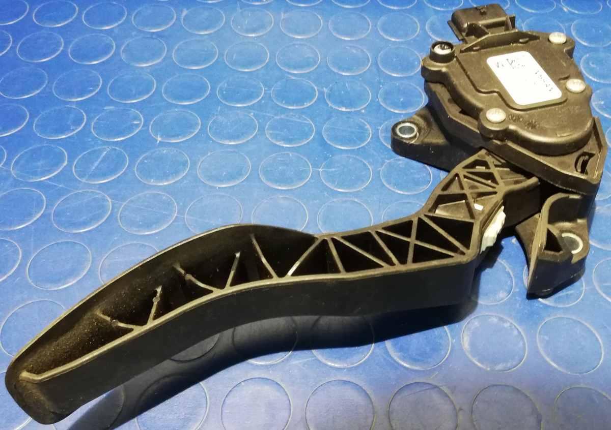 PEDALE ACCELERATORE NISSAN X TRAIL 2016 1.6 DCI 180024BA0B<br /><br /><br /><br />