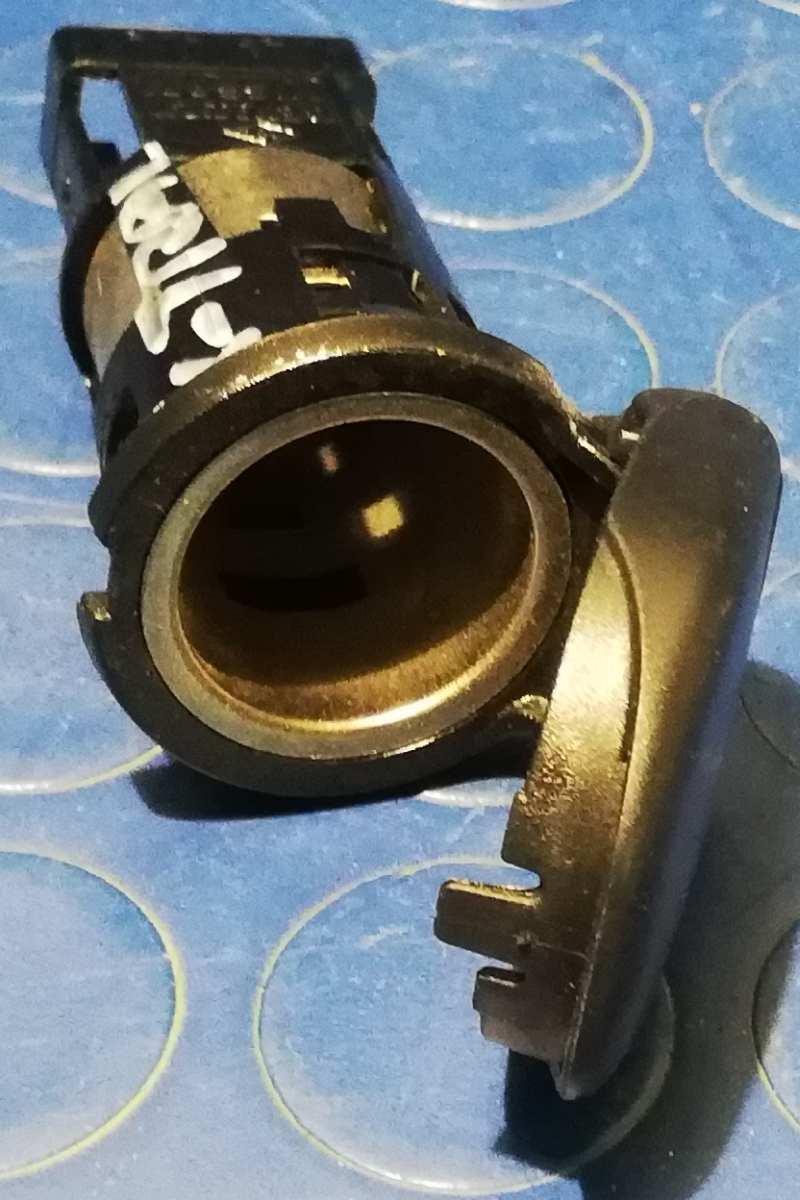 PRESA CORRENTE NISSAN X TRAIL 2016 1.6 DCI 253313SH0A<br /><br /><br />