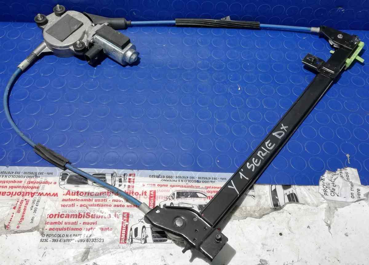 ALZACRISTALLO ELETTRICO DX LANCIA Y 1 SERIE  46778564<br /><br /><br />