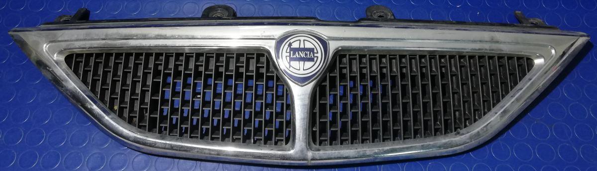 GRIGLIA PARAURTI LANCIA Y 1 SERIE 46522600<br />
