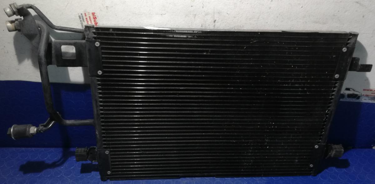 CONDENSATORE AUDI A4 benzina 8D0260401A<br />