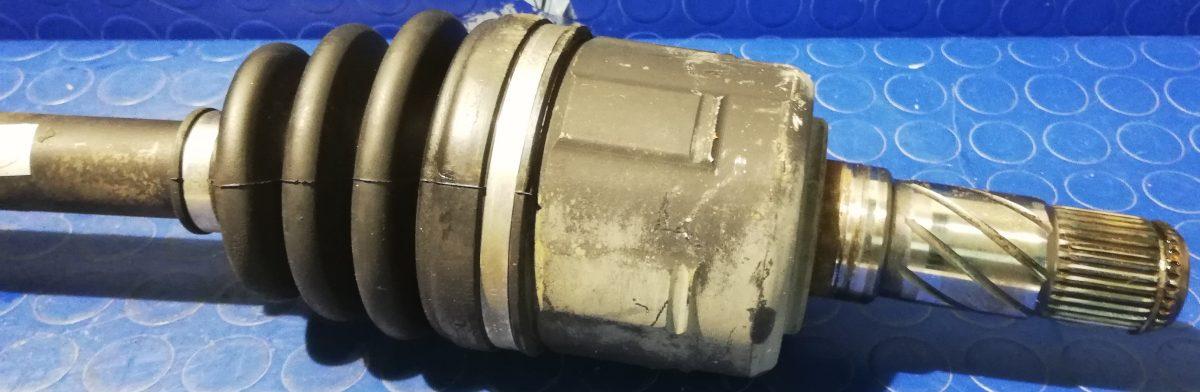 SEMIASSE ANTERIORE SX KIA SORENTO 2.5 CRDI 495003E000<br />