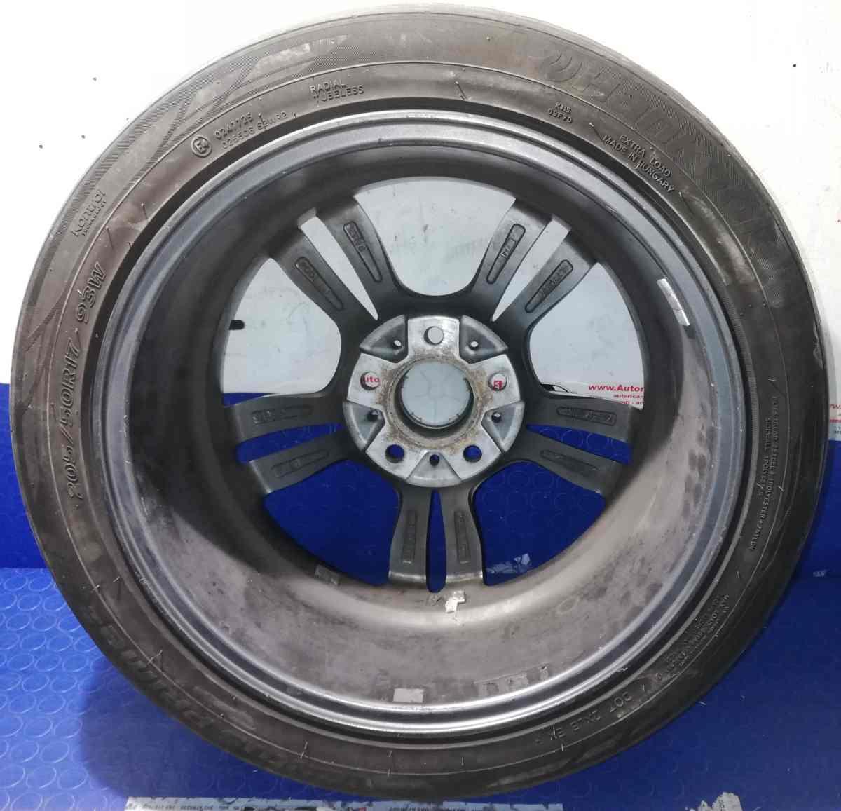 CERCHIO IN LEGA 17 ANTERIORE BMW SERIE 1 120d 2007 SERIEM17-<br /><br /><br />