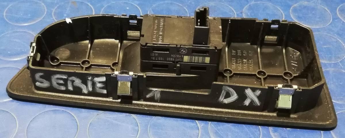 PULSANTIERA ALZACRISTALLI ANT DX BMW SERIE 1 120d 2007 15979800<br /><br /><br />