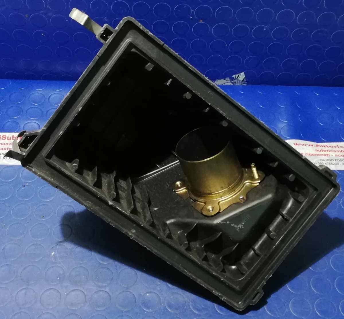 SCATOLA FILTRO ARIA NISSAN X'TRAIL 2.2. DCI 16500AU60B<br /><br /><br /><br /><br />