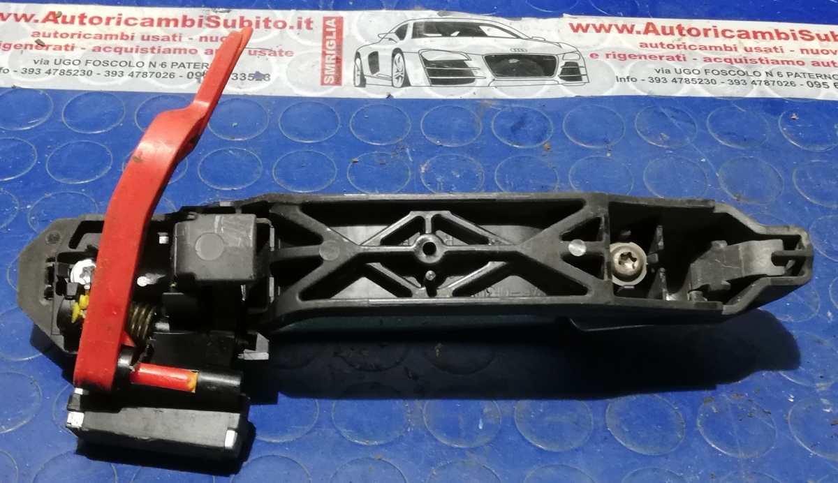 MANIGLIA POST DX TOYOTA YARIS 2007 692110D901D<br /><br /><br />