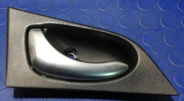 MANIGLIA ANT SX NISSAN PRIMERA 1.9 DCI 2006 80671AV601<br /><br /><br />