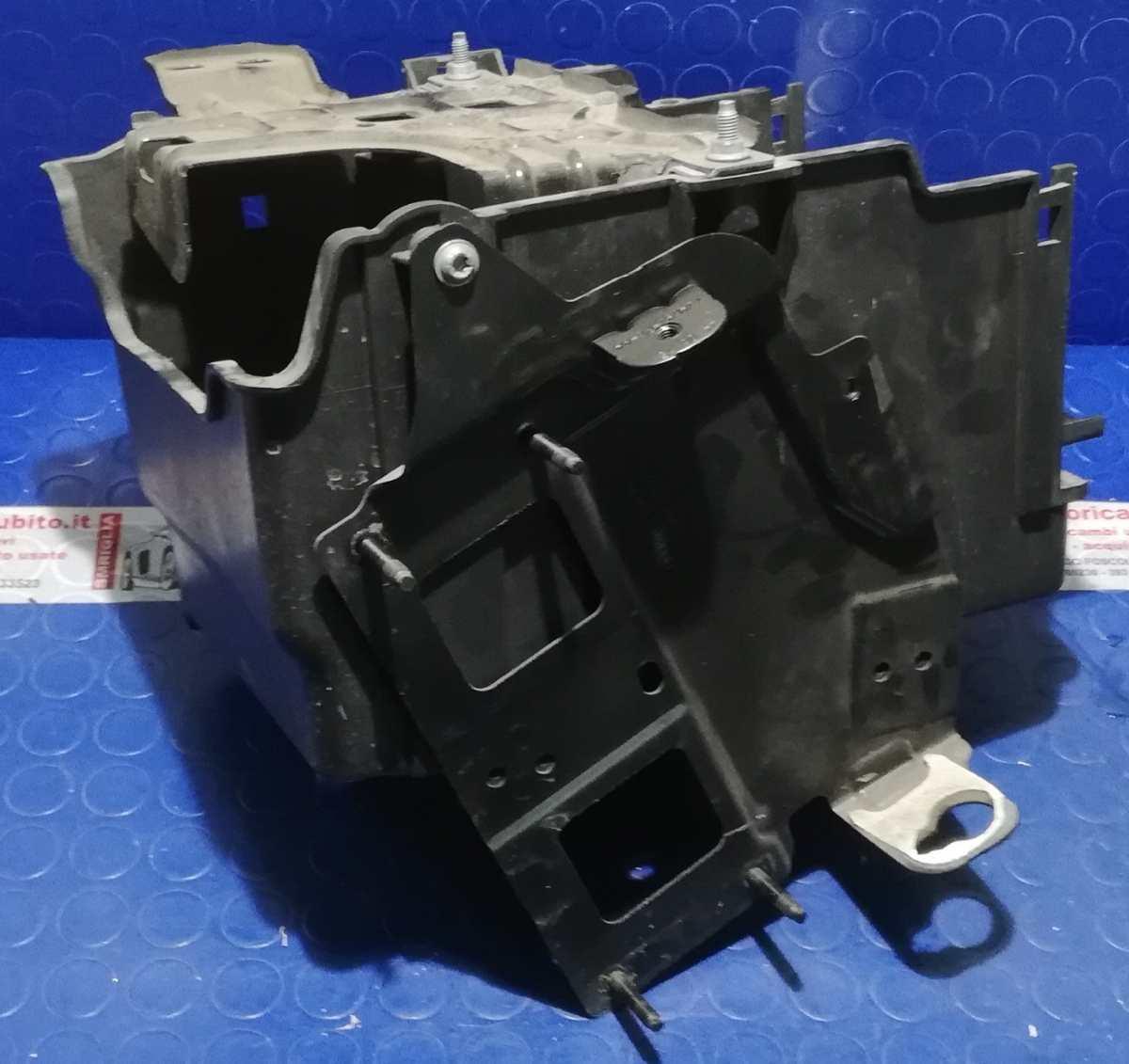 PORTA BATTERIA FORD B-MAX 1.5 TDCi 75CV 2015 BMAX002<br /><br /><br />