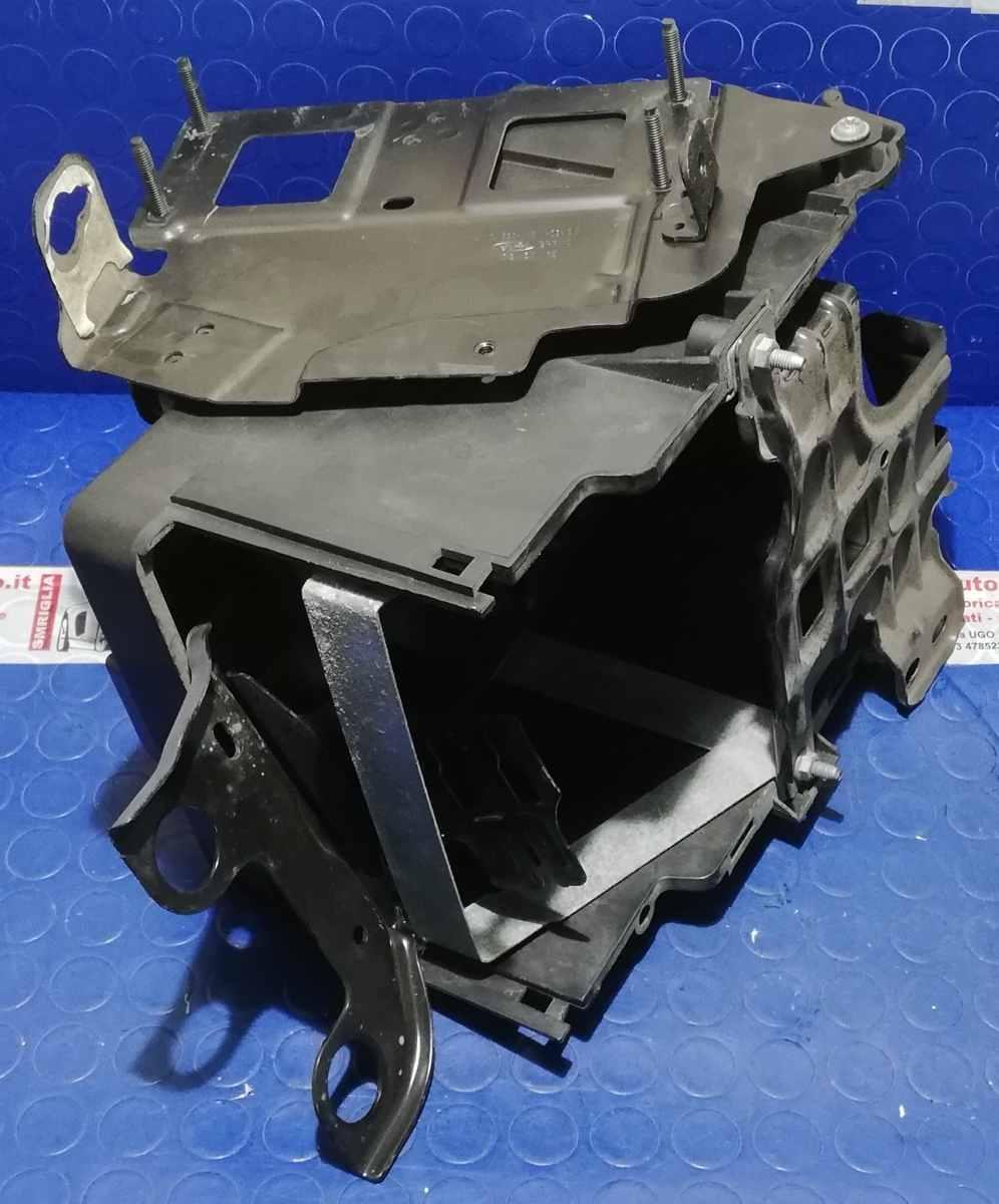 PORTA BATTERIA FORD B-MAX 1.5 TDCi 75CV 2015 BMAX002<br /><br /><br />