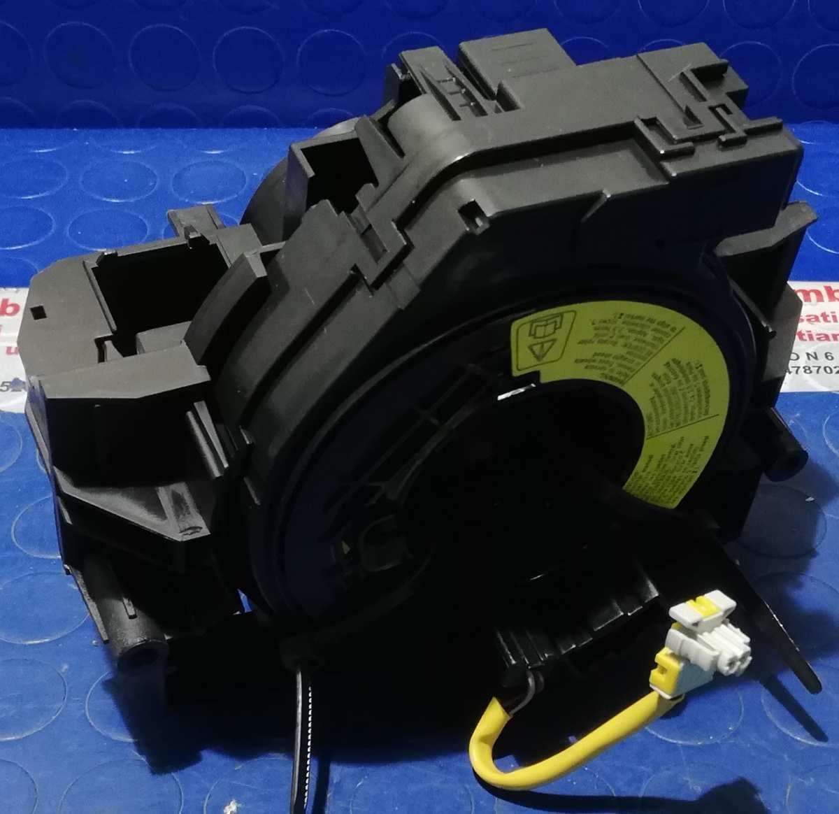 CONTATTO STRISCIANTE FORD B-MAX 1.5 TDCi 75CV 2015 8A6T13N064BH<br /><br /><br />