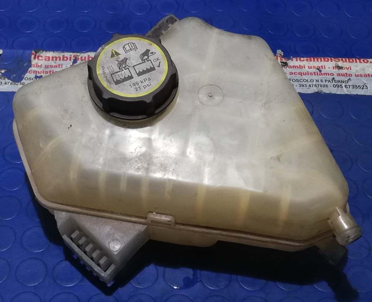 VASCHETTA ACQUA RADIATORE ford b max 8V218K218<br /><br /><br />