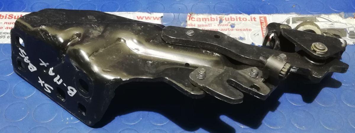 CERNIERA INFERIORE POST SX FORD B MAX 2015 1.6 TDI AV11R25001AG<br /><br /> <br />
