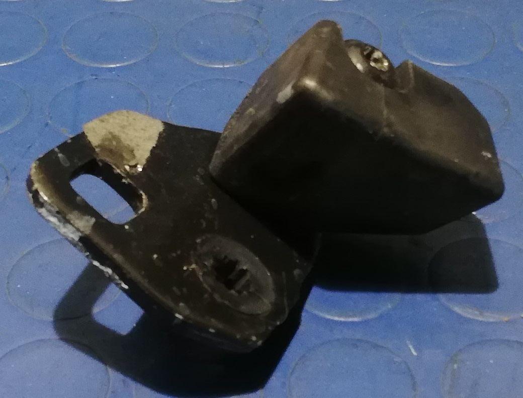 GOMMINA PORTIERA POST DX FORD B MAX 2015 1.6 TDI AV11R268A98<br /><br /><br />